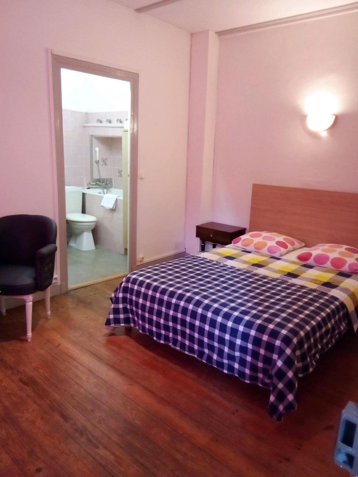 La Flute 2 Aparthotel Thiers Exteriör bild